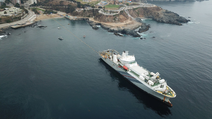 Google Curie - Cable Submarino - Valparaiso - California