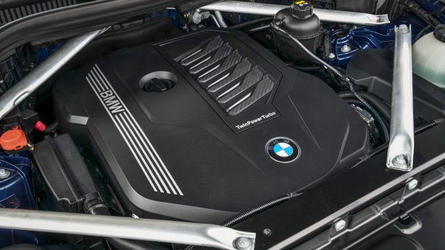 X5-P90325545-highRes