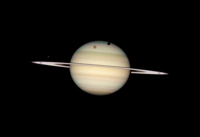 Quadruple Saturn Moon Transit
