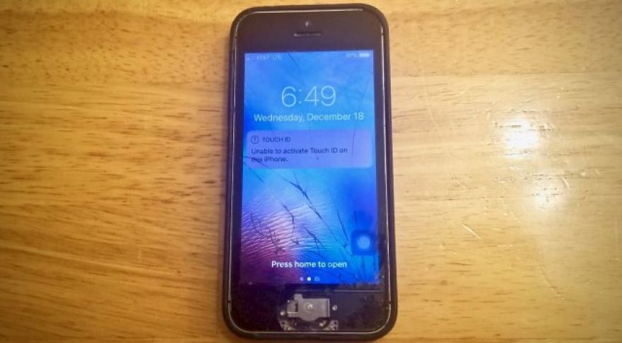 This Is My iPhone SE