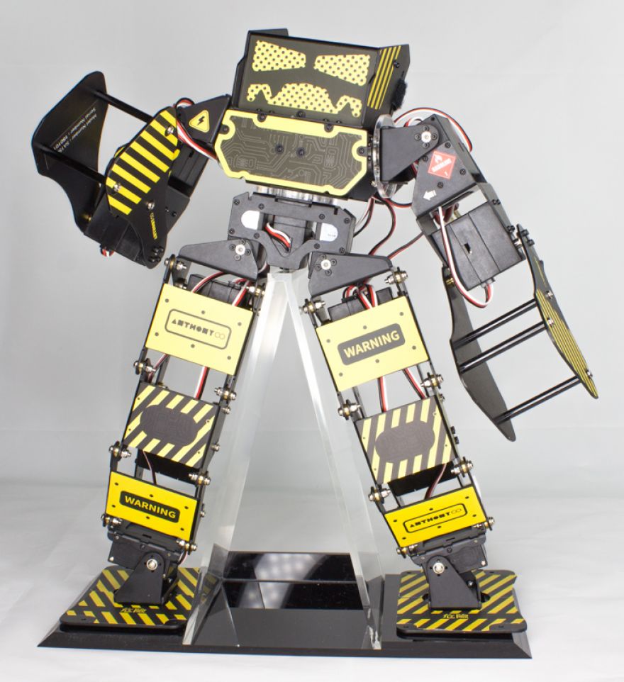 Review: The Super Anthony robot kicked and punched its way into my heart