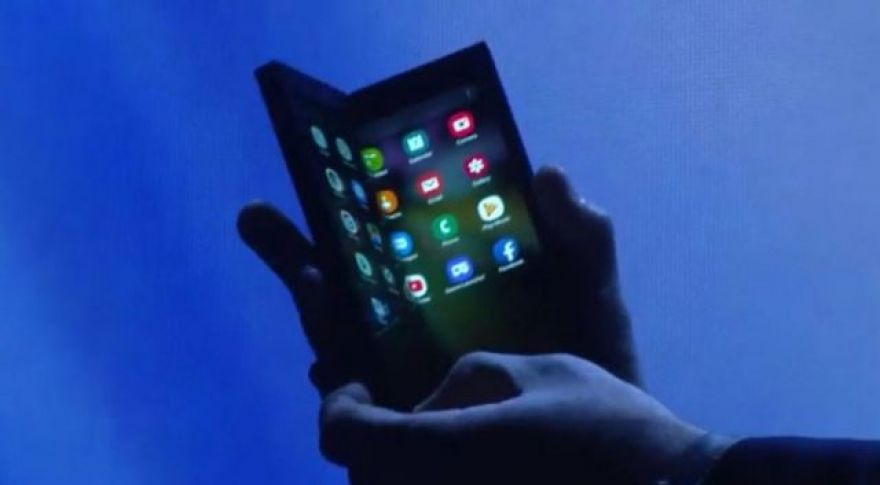 Samsung&rsquo;s Foldable Phone Could Cost $1,770