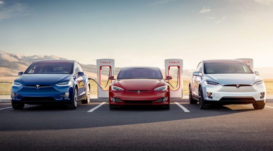 Tesla&rsquo;s Quarter-Megawatt Supercharger Enables Fasts Model 3 Pit Stops