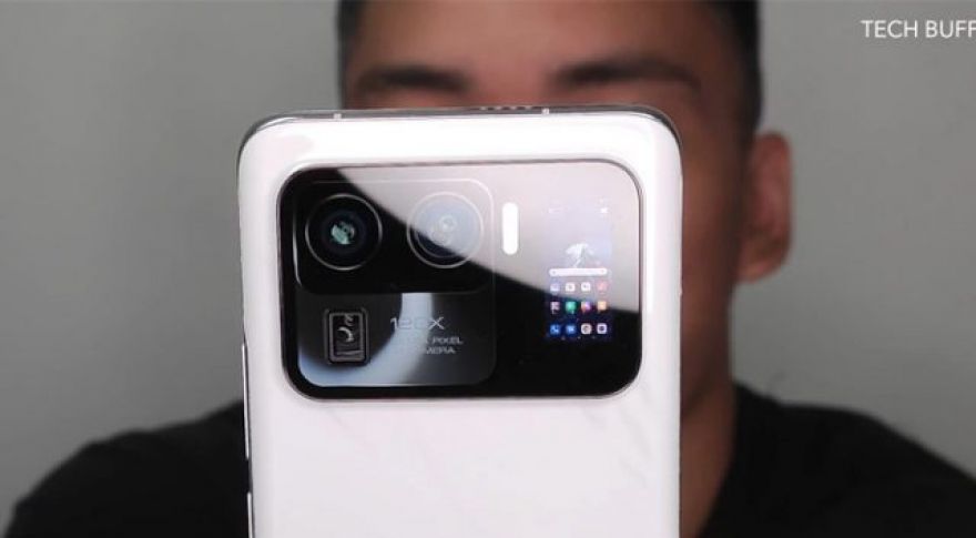 New Xiaomi Phone Has a Secondary Display in the Camera Hump