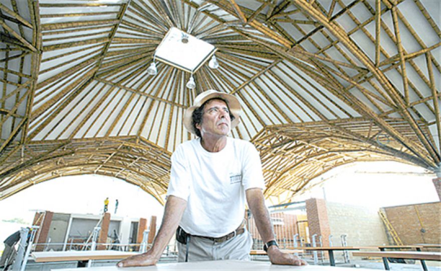 El arquitecto del acero vegetal