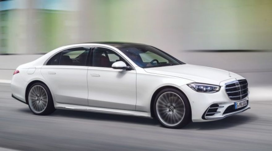 2021 Mercedes S-Class: 2 HUD Sizes, Level 3 Autonomy, 4D Sound, 5 LCDs