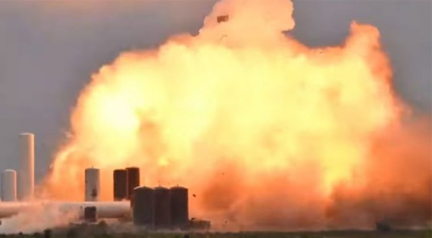Watch SpaceX&rsquo;s Latest Starship Prototype Blow Itself to Bits