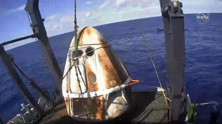 SpaceX Crewed Dragon Test Flight Finishes With Perfect Splashdown
