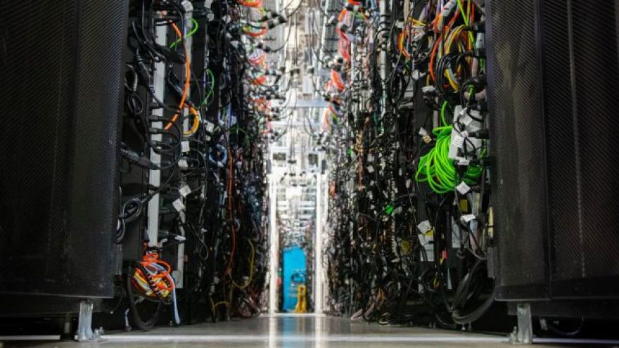 Intel is Stockpiling Legacy Hardware in a Secret Lab in Costa Rica