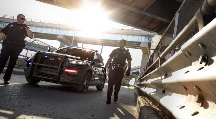 Could a Car-Sonar Perimeter Shield Police From an Ambush?