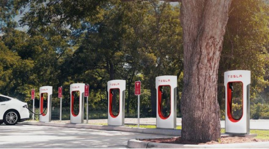 No free lunch: Tesla Model 3 owners will pay for Supercharger access