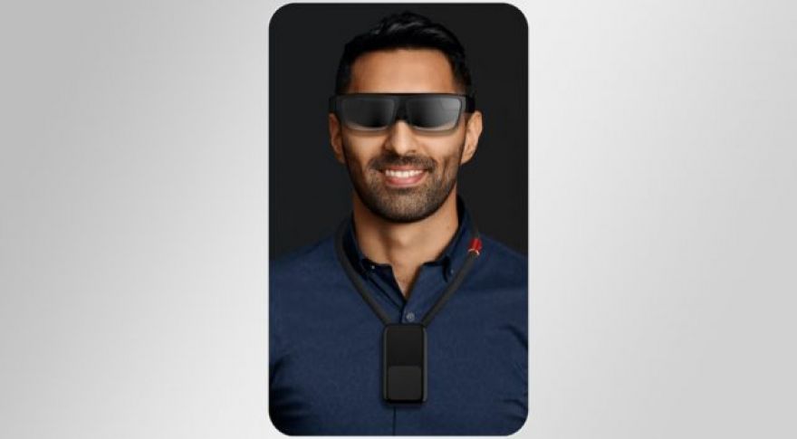 Motorola Announces 5G Necklace for VR Headsets