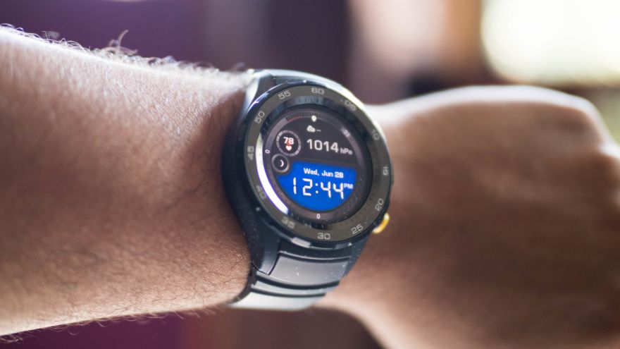 Huawei Watch 2 Review: Strong performance makes up for lackluster design