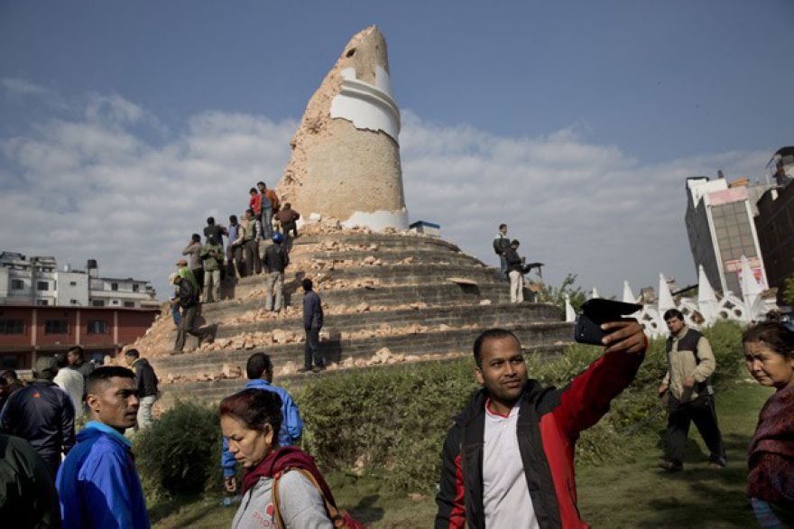 Mais de 600 templos e museus foram danificados por terremoto no Nepal