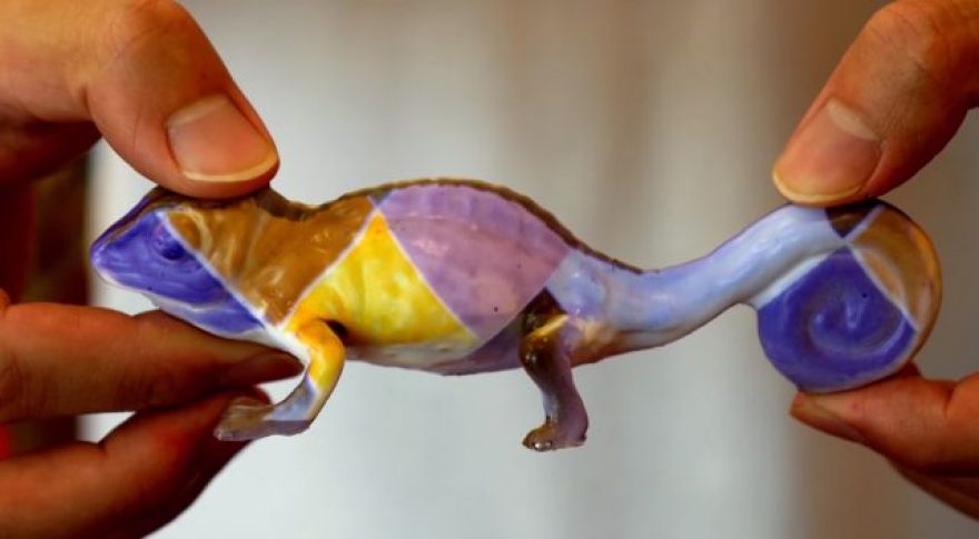 MIT Creates Light-Sensitive ‘Reprogrammable’ Ink