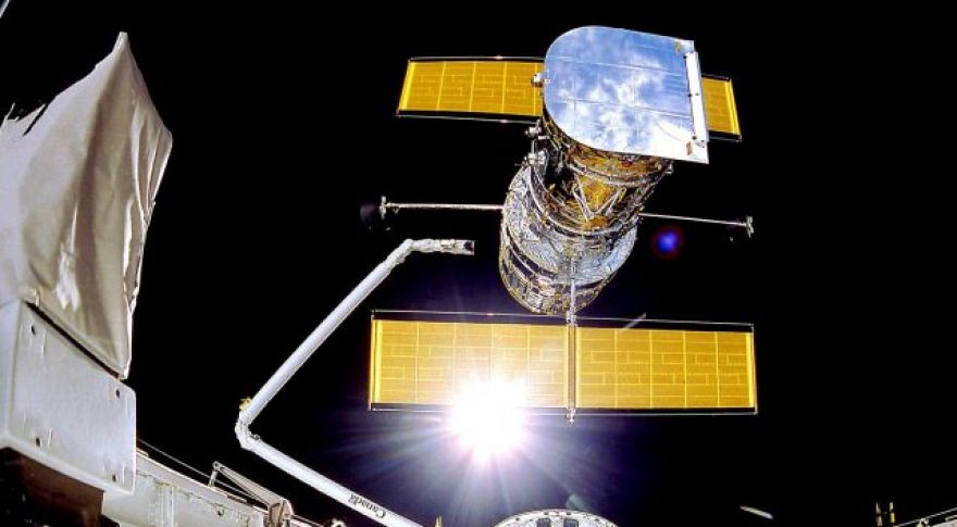 NASA Still Trying to Revive Hubble Telescope After Memory Swap Fails