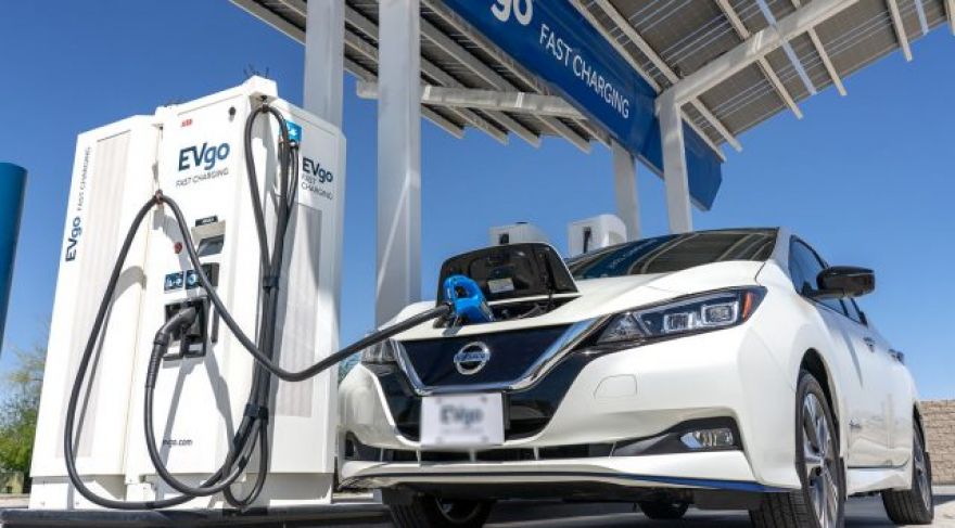 Will Tesla, GM, and Nissan Get a Second Shot at EV Tax Credits?