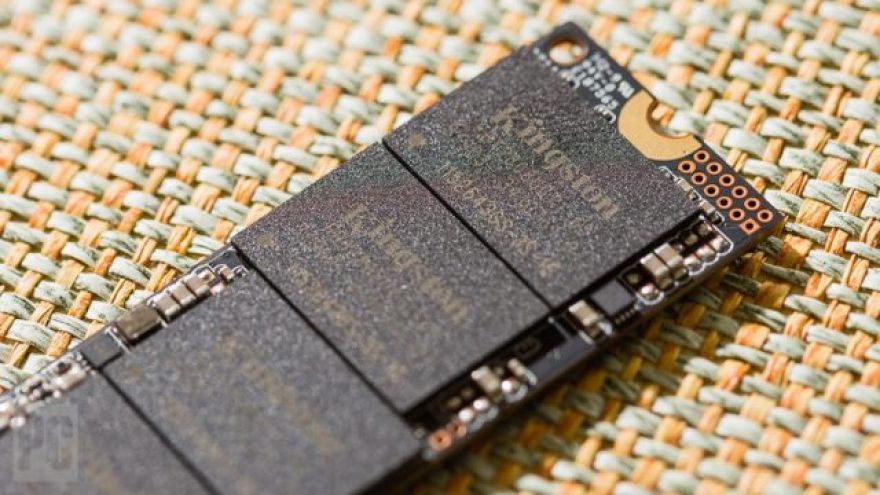 At a Glance: Kingston KC2000 1TB SSD Review