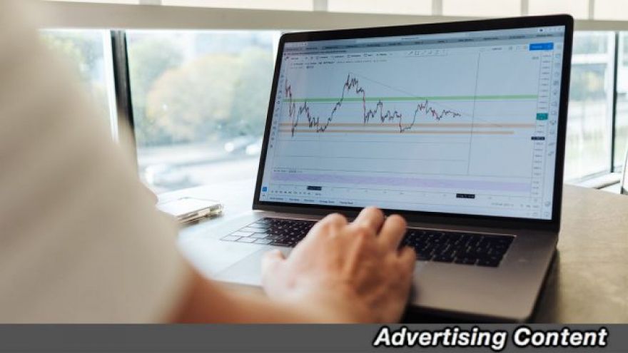 Six Courses On How to Trade Cryptocurrency and Stocks Successfully for $30