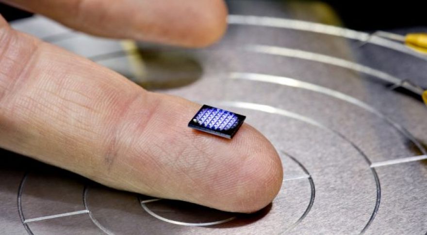 IBM Creates World&rsquo;s Smallest Computer for Blockchain Technology