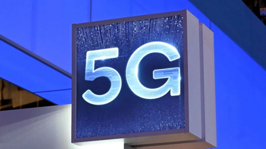 Subtel lanza licitación para futura red 5G y en Barcelona se reunirá con empresas extranjeras
