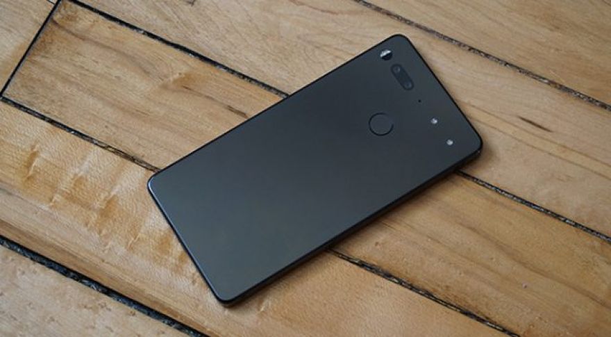 Essential Admits the Essential Phone Has a Bad Camera