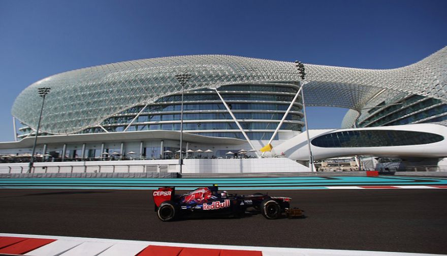 Grande Prêmio de Abu Dhabi une a emoção da Formula 1 ao luxo árabe