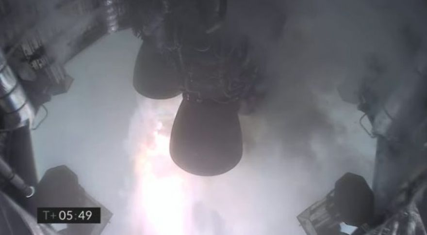 SpaceX Starship SN11 Blows Itself Apart During High-Altitude Test