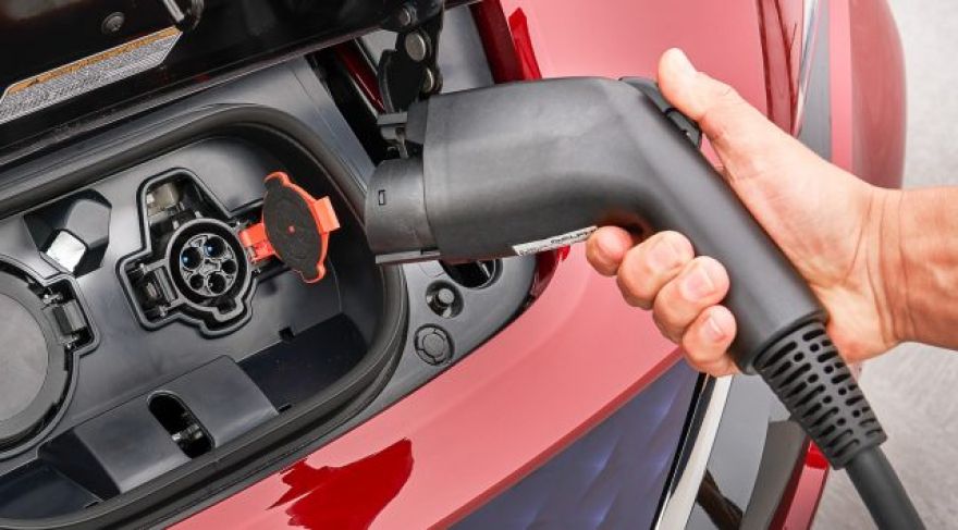 The Restored $7,500 Tax Credit Helps the US, Not Just EV Buyers