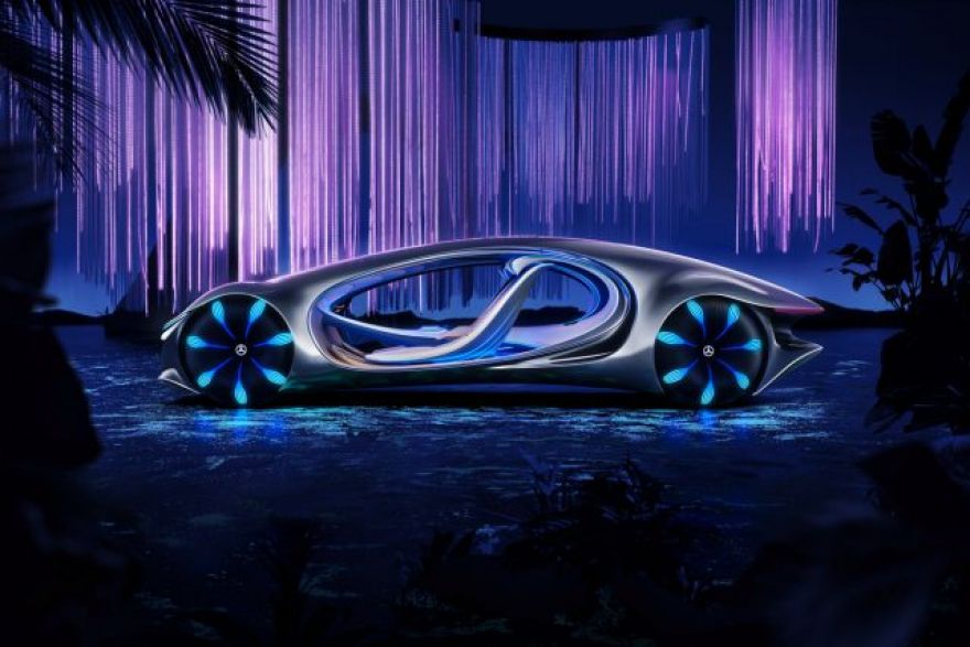 In This &lsquo;Avatar&rsquo;-Themed Mercedes-Benz, Two Hearts Beat as One