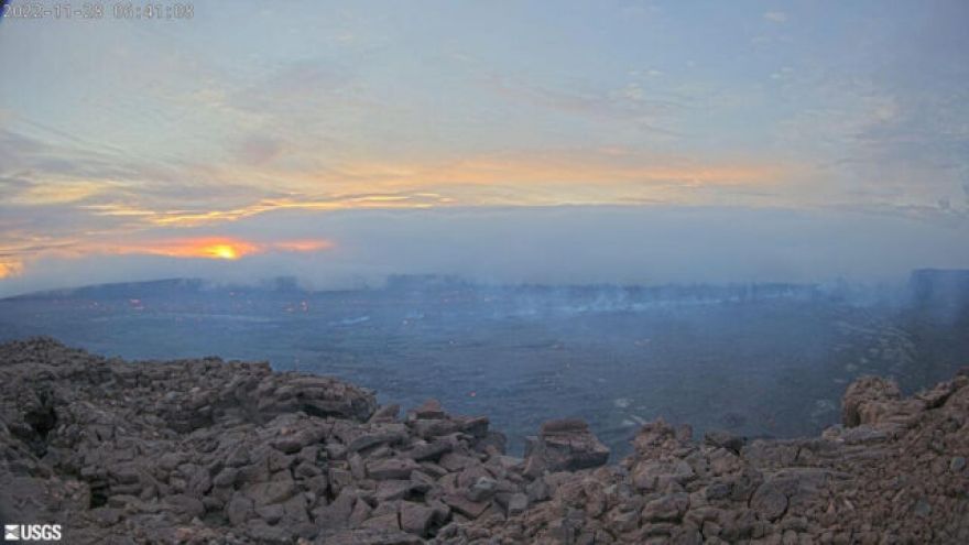 Hawaii’s Mauna Loa Volcano is Erupting for the First Time Since 1984