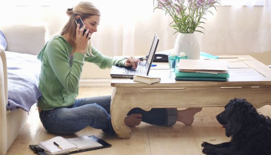 En Chile 74% de los trabajadores quisiera trabajar desde su casa, pero su compañía no se lo permite